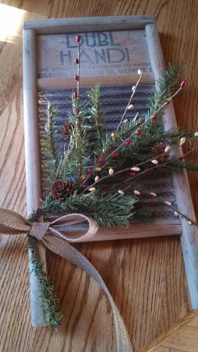 Old-Fashioned Christmas: A Decorative Washboard Workshop - Image 5